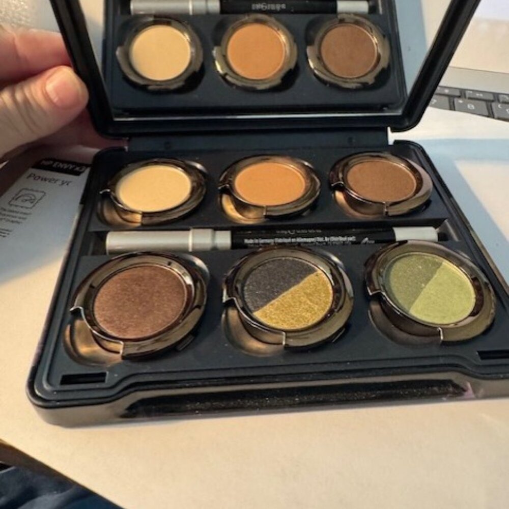 Urban Decay Oz The Great and Powerful Palette